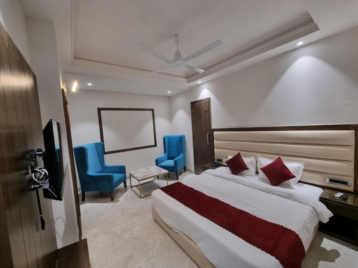 Luxe Resorts - Centrally Heated Air Conditioned Hotel In The Heart Of קסאולי מראה חיצוני תמונה