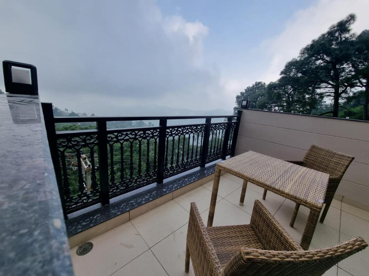Luxe Resorts - Centrally Heated Air Conditioned Hotel In The Heart Of קסאולי מראה חיצוני תמונה