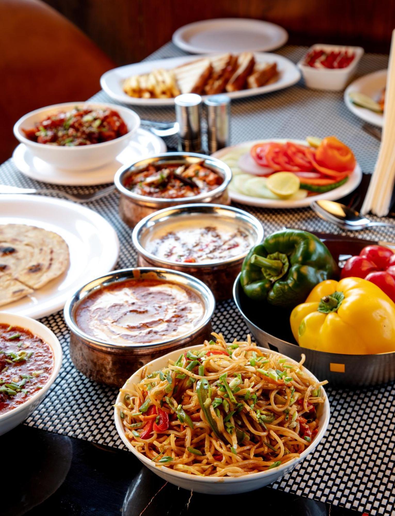 Luxe Resorts - Centrally Heated Air Conditioned Hotel In The Heart Of קסאולי מראה חיצוני תמונה