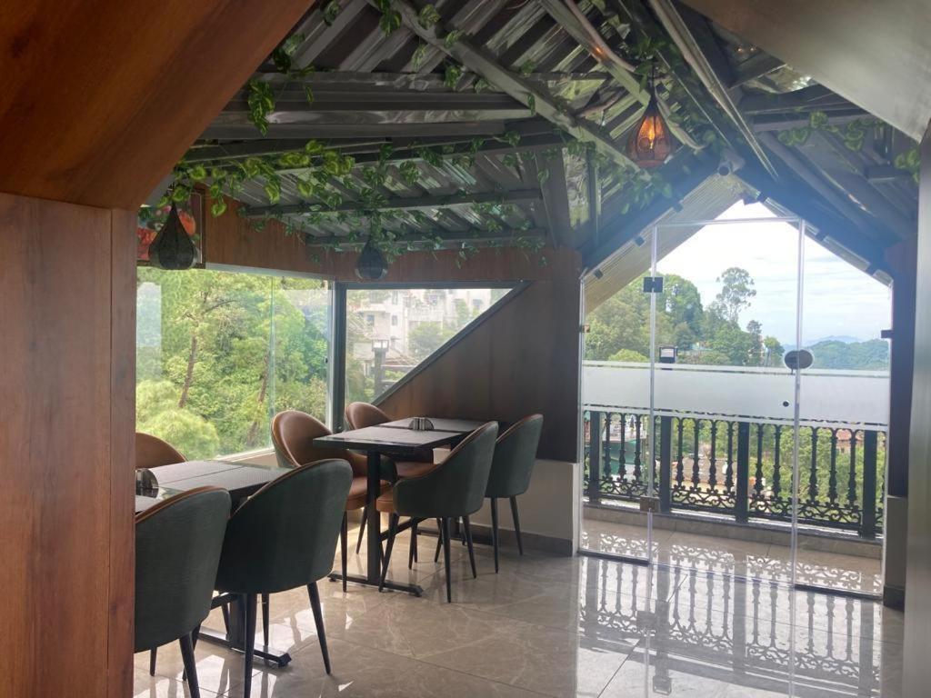 Luxe Resorts - Centrally Heated Air Conditioned Hotel In The Heart Of קסאולי מראה חיצוני תמונה